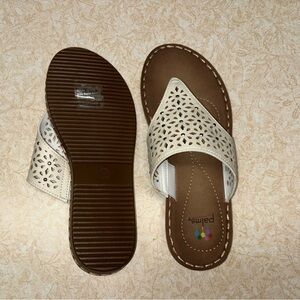 Sandals Size 7. NWT
